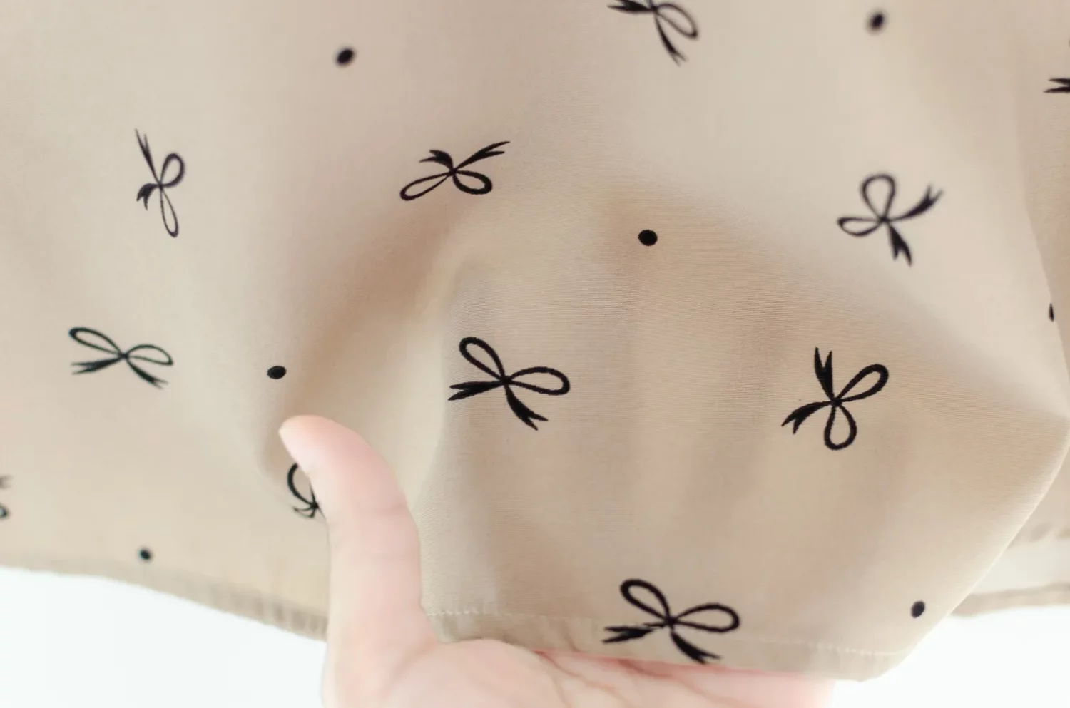 MT7959 Bow Collar Bow Print Blouse – Latte - Image 5