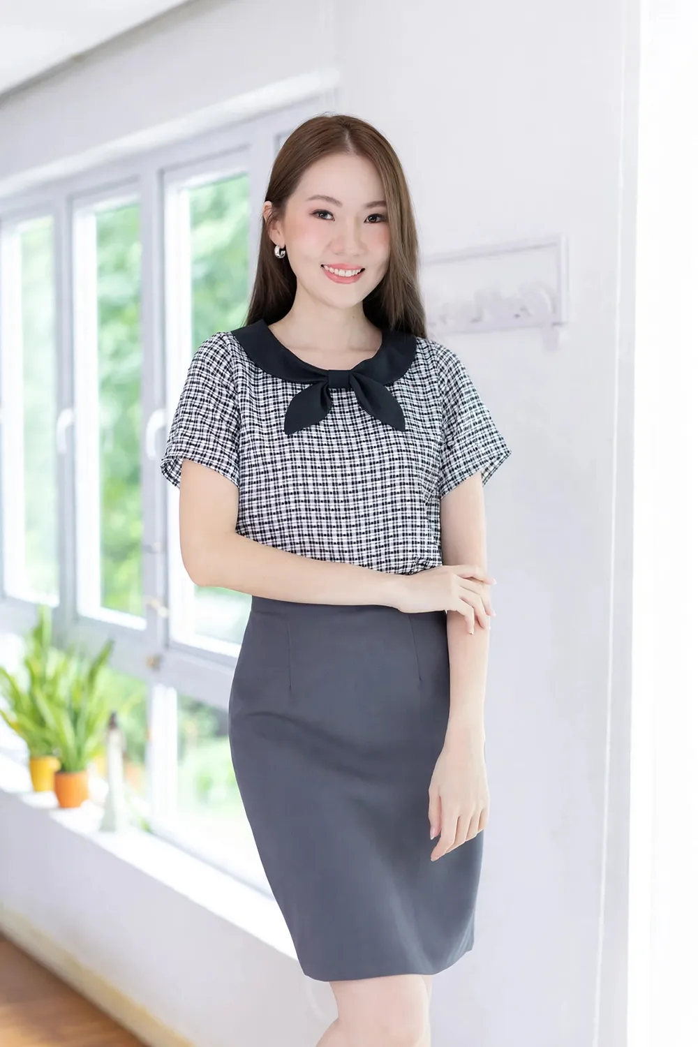 MT7959 Bow Collar Textured Gingham Blouse – Black - Image 8