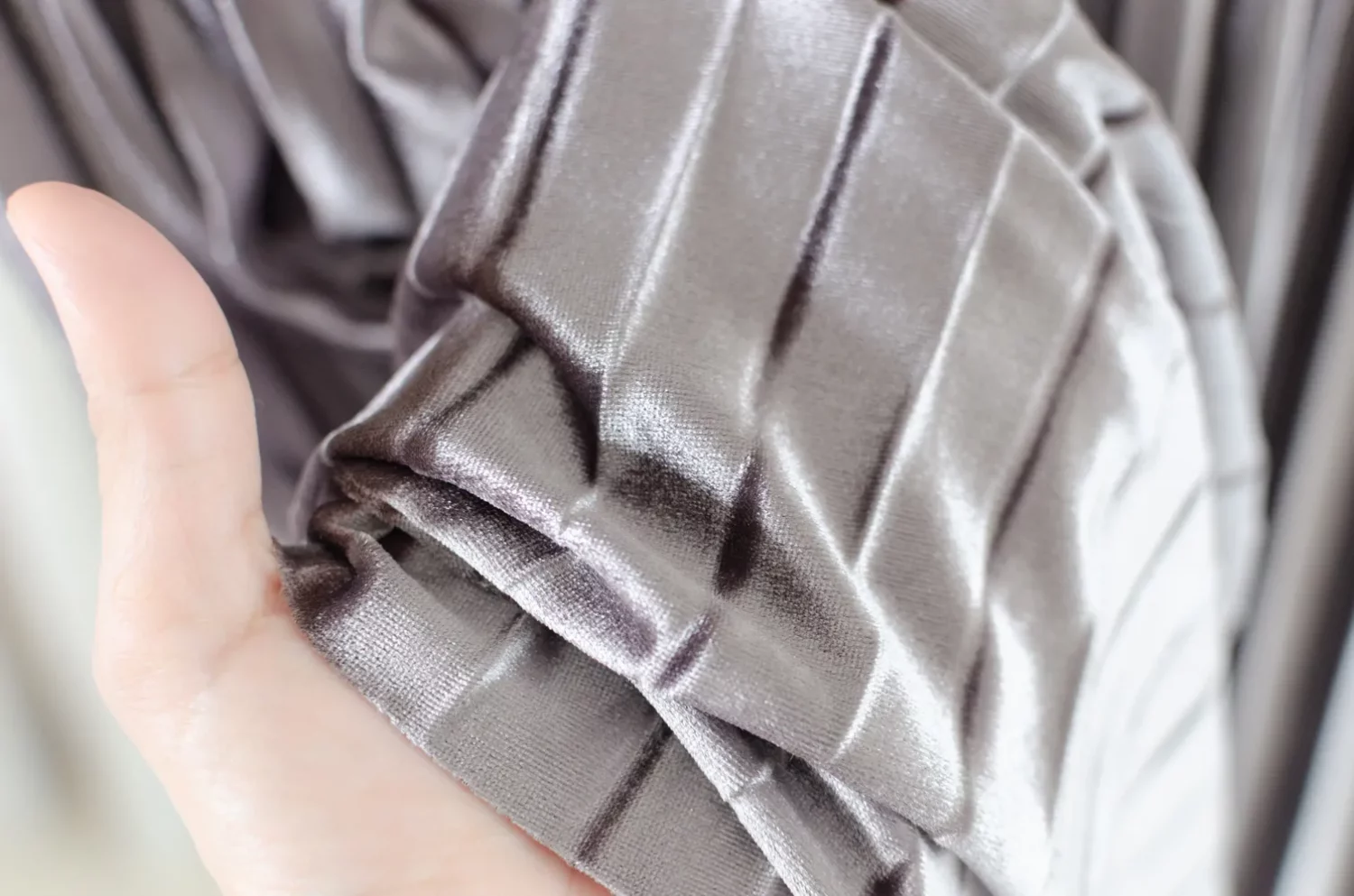 NK086 AW Pleated Skirt – Faded Pink - Image 5