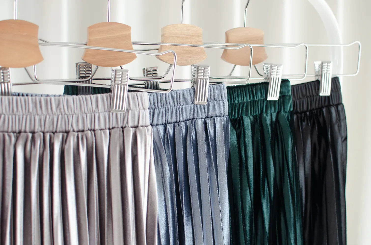 NK086 AW Pleated Skirt – Black - Image 4