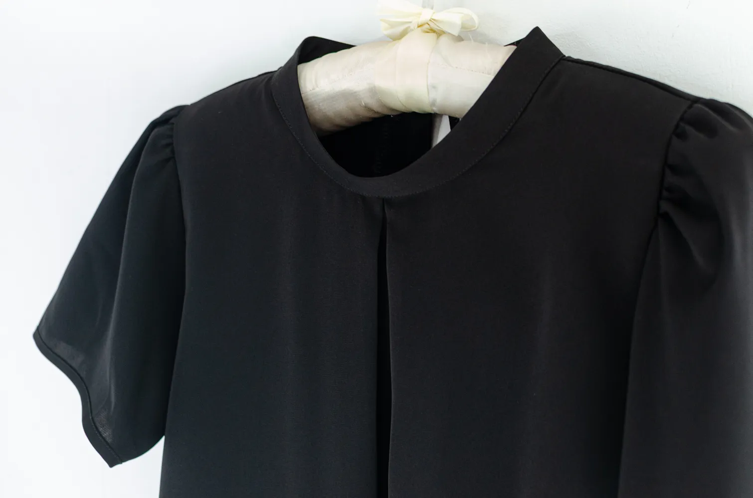 NT2420 Band Collar Twist Front Blouse – Black - Image 3
