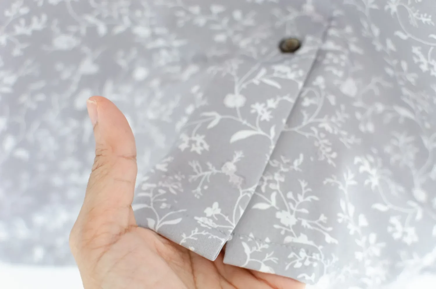 PT0260 Twig Frill & Puff Shirt – Light Grey - Image 7