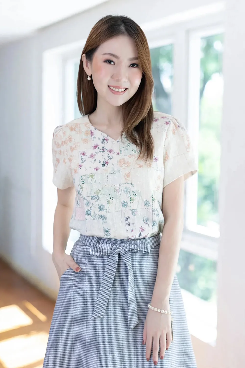 MT0206 Folded Sleeve Crinkled Blouse – Vanilla Rosalia
