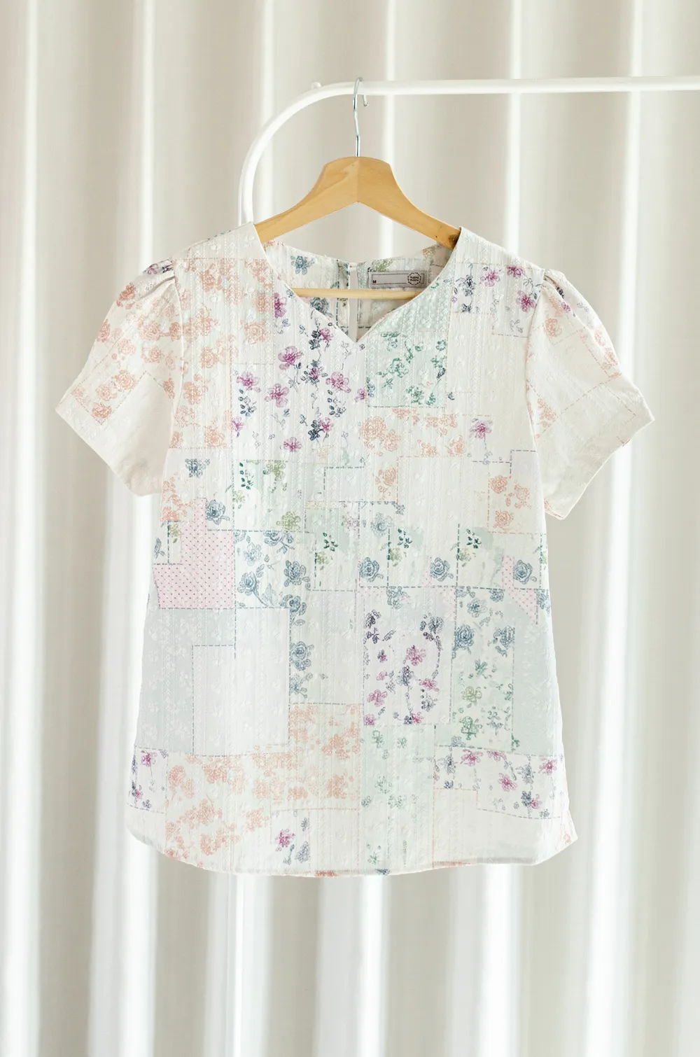 Alternative view of MT0206 Folded Sleeve Crinkled Blouse – Vanilla Rosalia