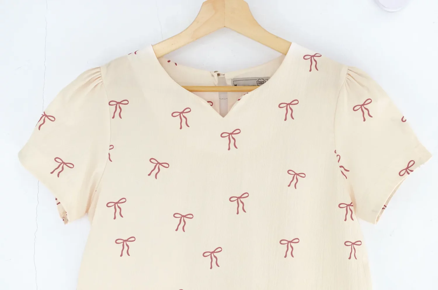 MT0206 Folded Sleeve Crinkled Blouse – Vanilla Bow - Image 4