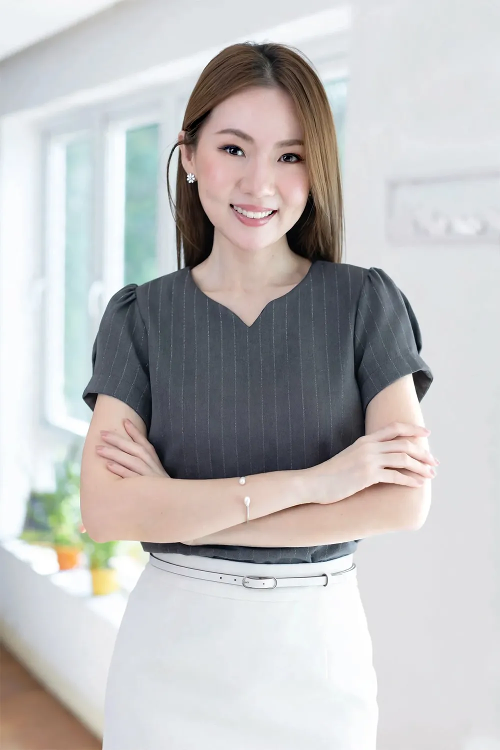 MT0206 Folded Sleeve Shimmer Pinstripe Blouse – Dark Grey