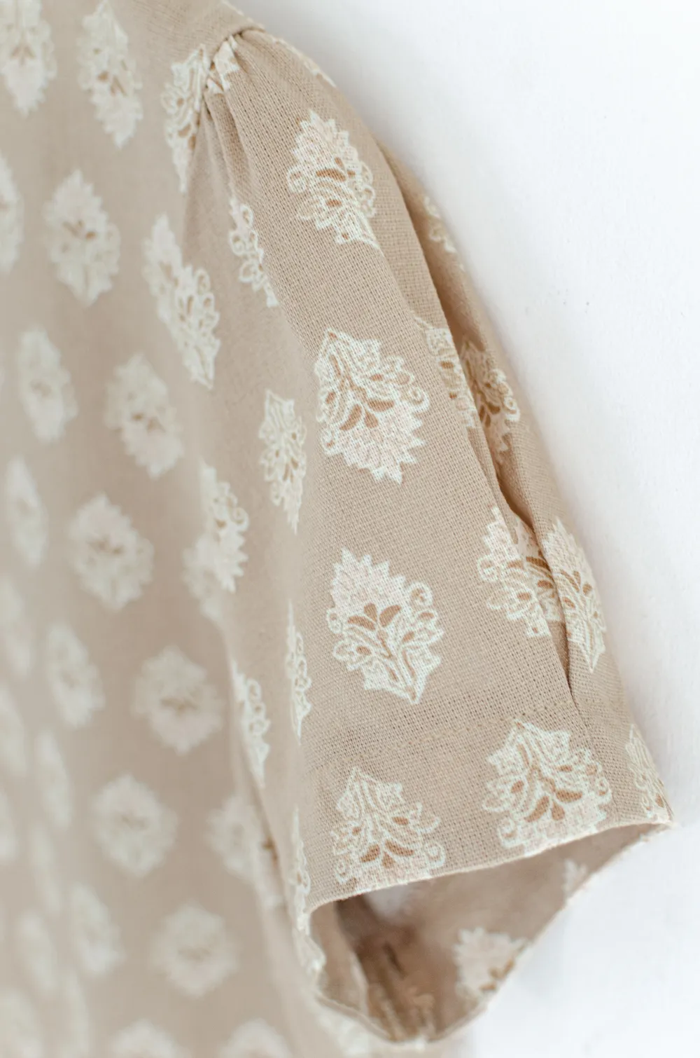 Alternative view of MT0206 Folded Sleeve Cotton Blouse – Cream Motif