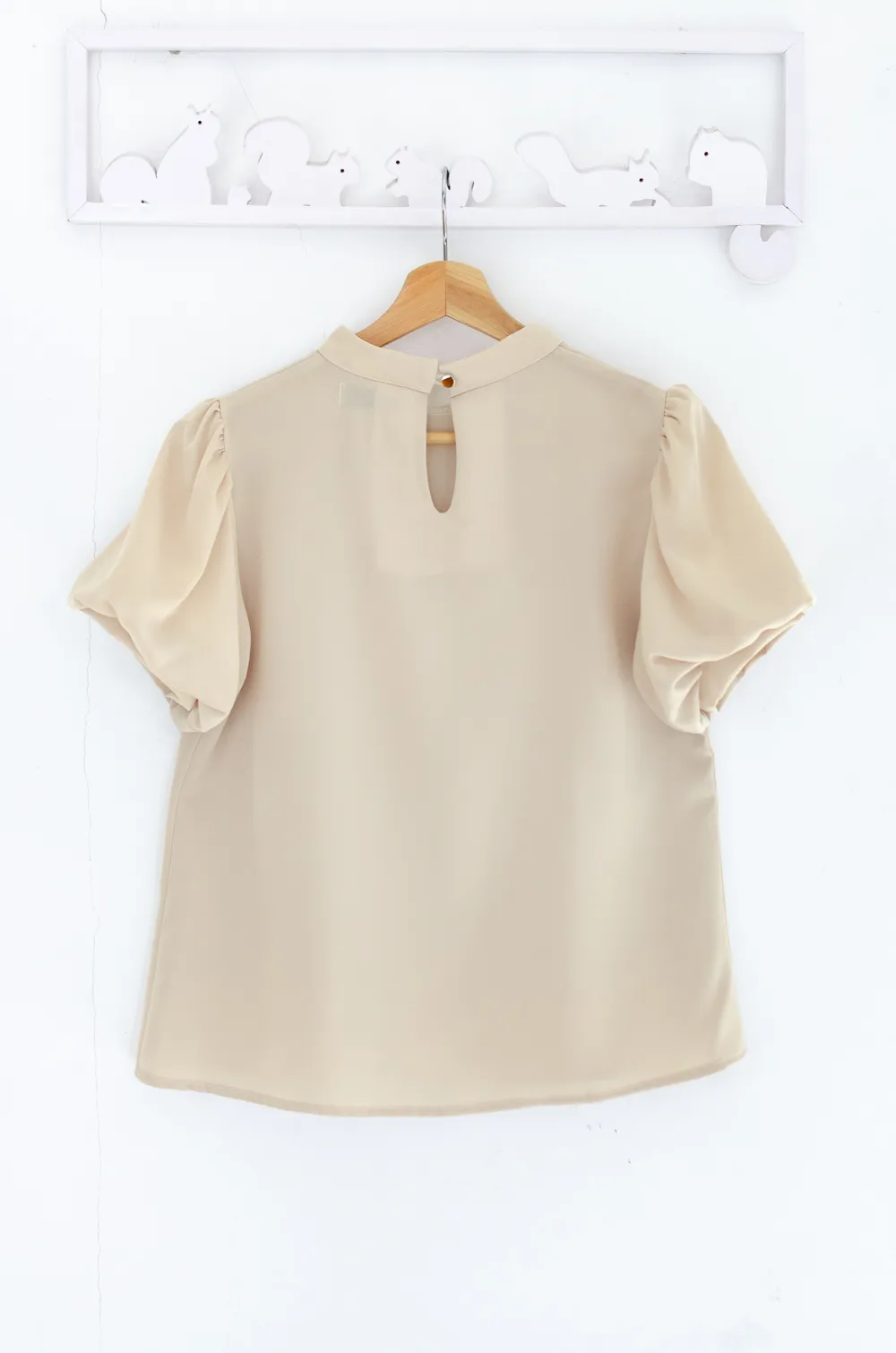 MT0707 Sophie Balloon Sleeve Blouse – Milk Tea - Image 7