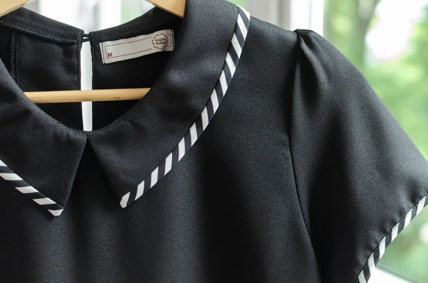 MT6610 Point Collar Blouse – Black-Stripe - Image 4