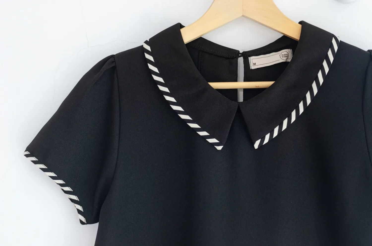 MT6610 Point Collar Blouse – Black-Stripe - Image 5