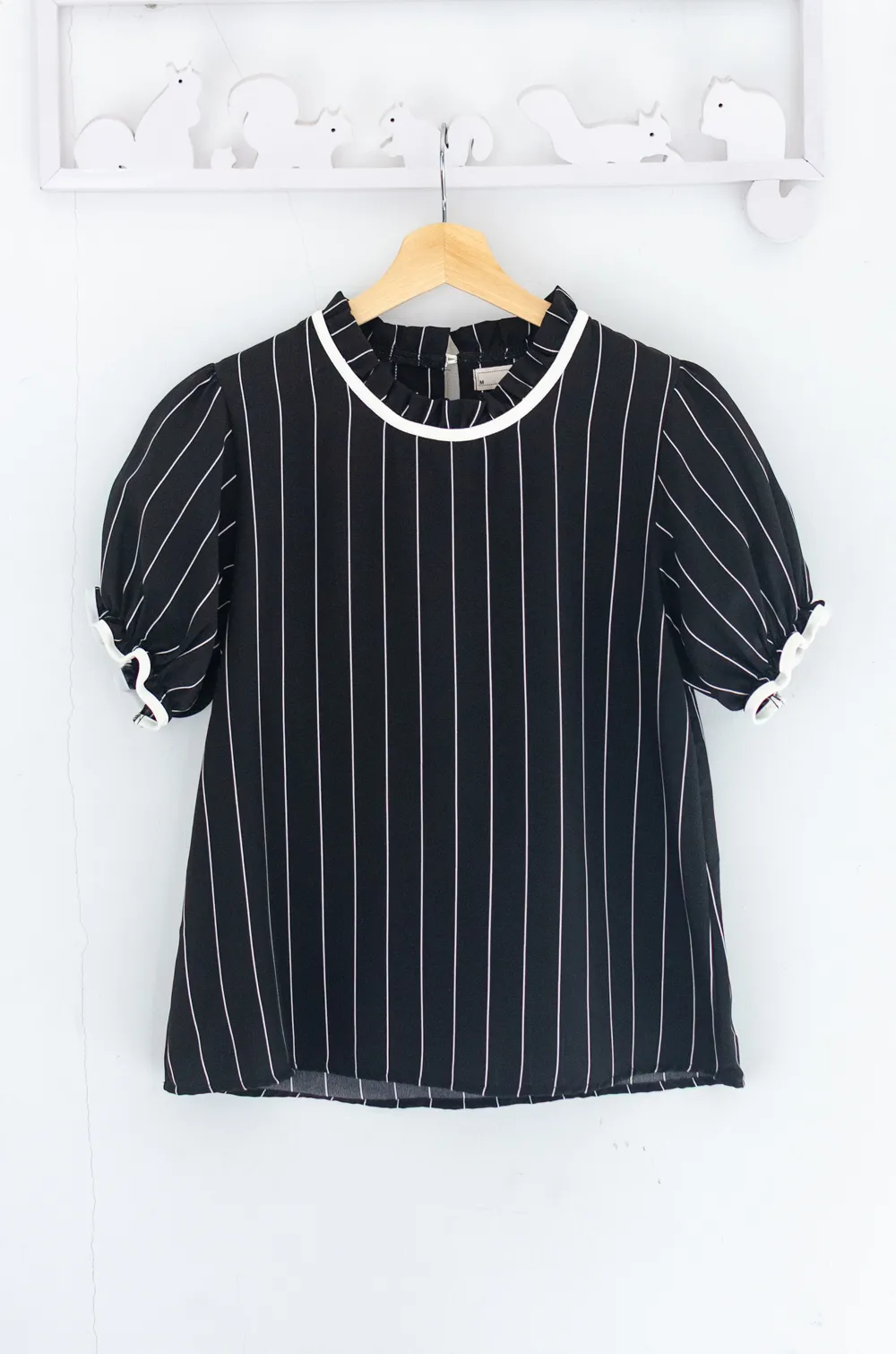 Alternative view of MT6753 Whisper Stripe Ruff Collar Puff Sleeve Blouse – Black