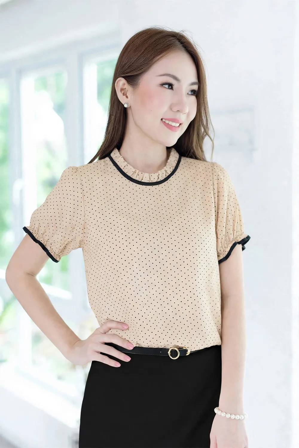 Alternative view of MT6753 Boba Ruff Collar Puff Sleeve Blouse – Milk Tea
