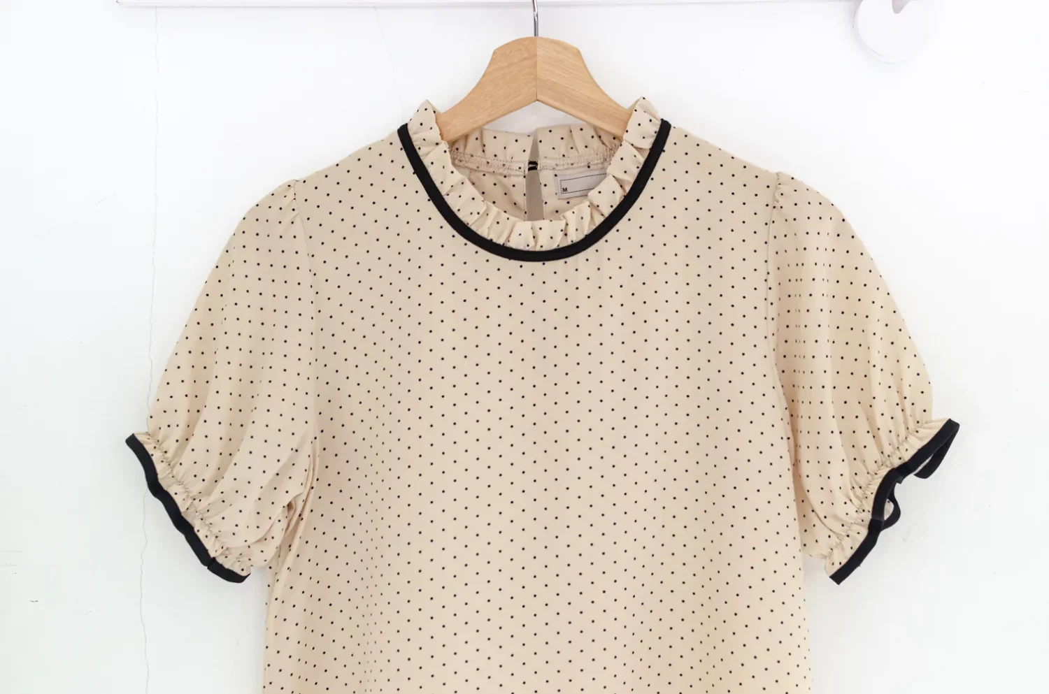 MT6753 Boba Ruff Collar Puff Sleeve Blouse – Milk Tea - Image 4