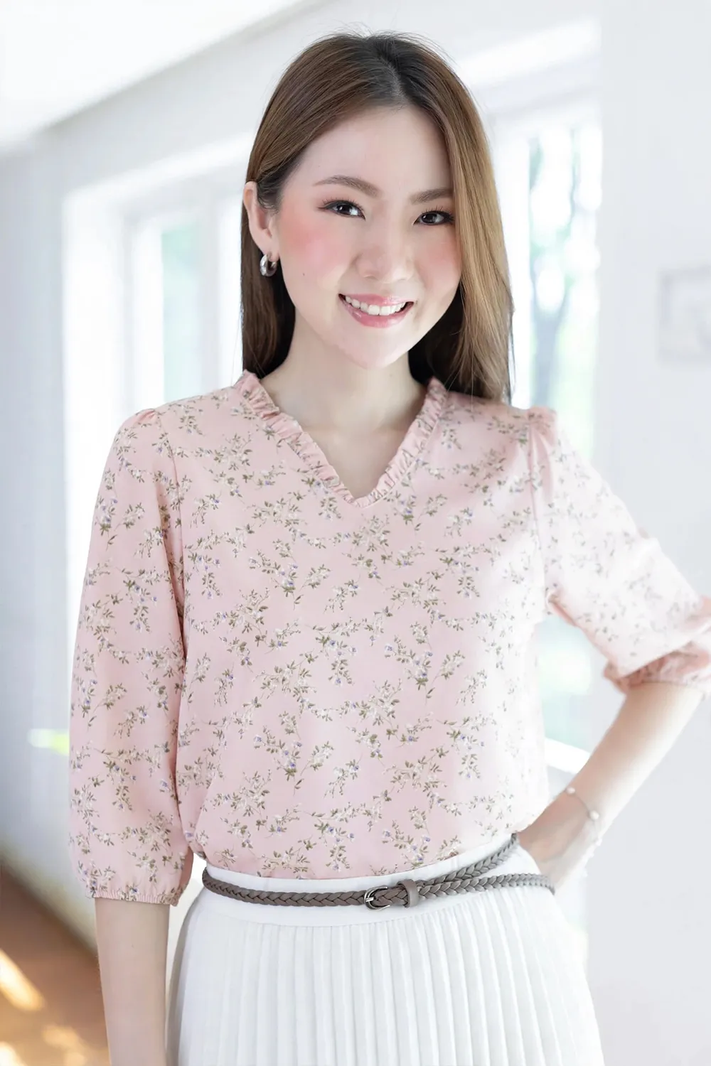 MT7555 Ruff V-Collar Floral Blouse – Pink
