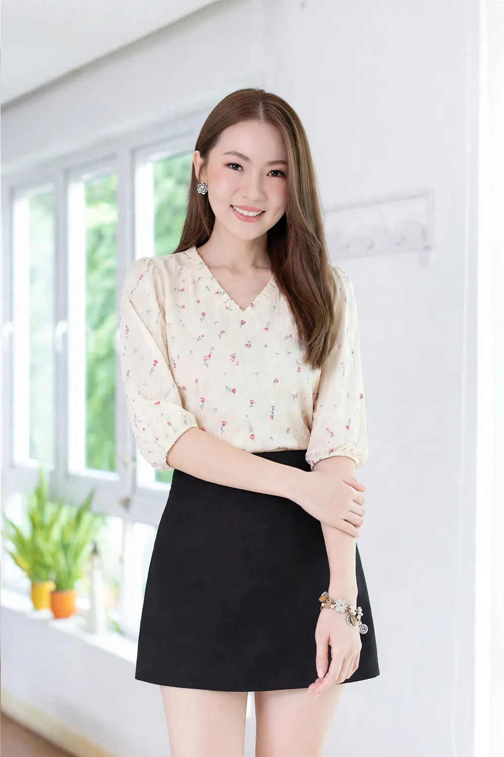 MT7555 Ruff V-Collar Wild Rose Blouse – Vanilla - Image 6