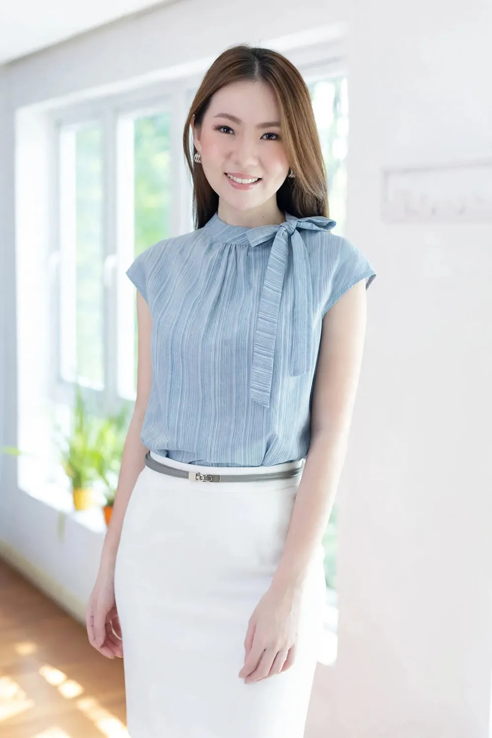 MT8000 Side Bow Sleeveless Cotton Blouse – Blue