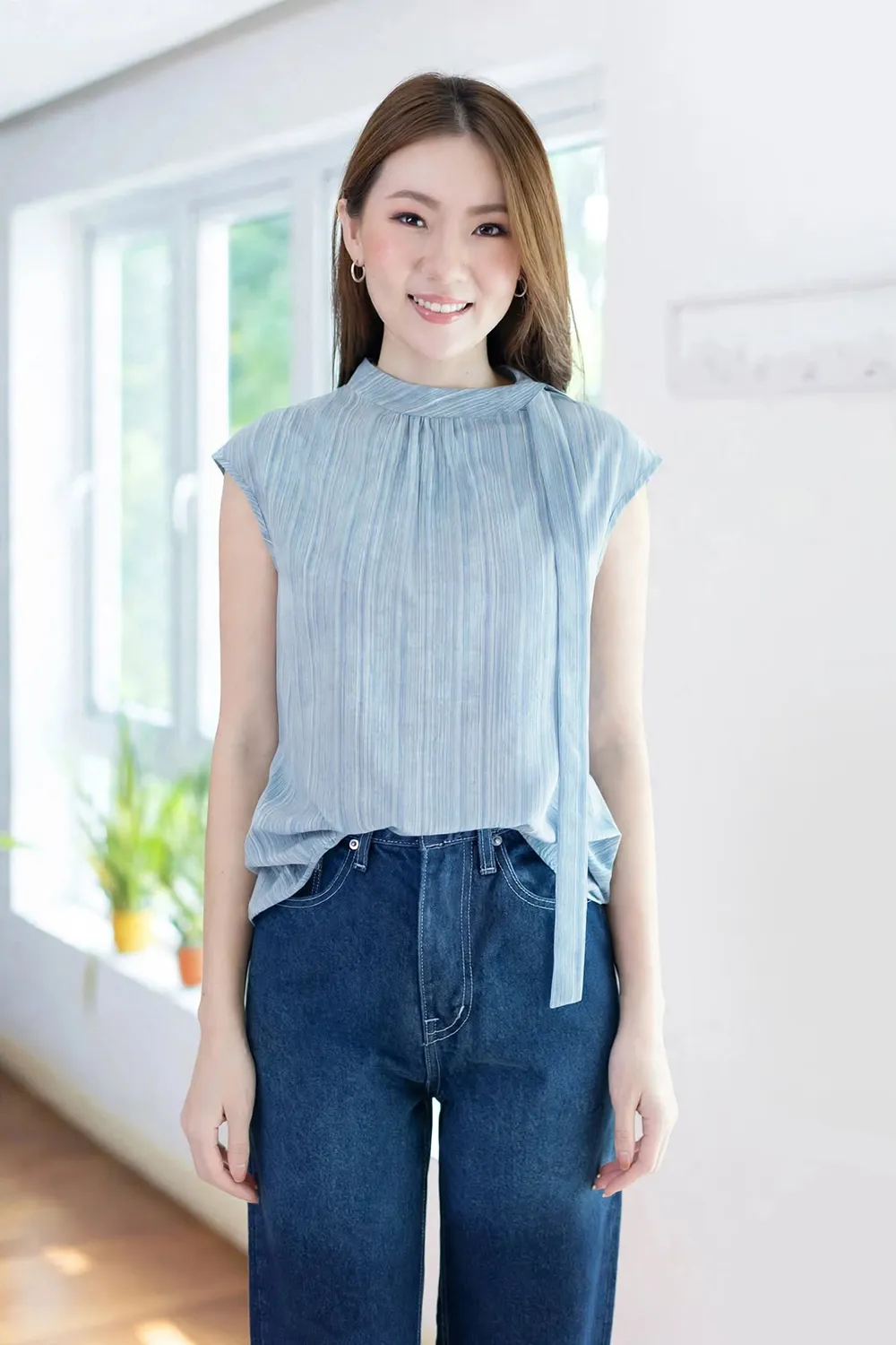 MT8000 Side Bow Sleeveless Cotton Blouse – Blue - Image 3