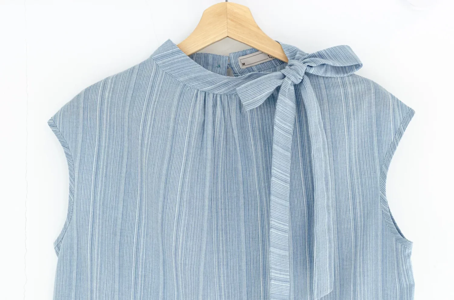 MT8000 Side Bow Sleeveless Cotton Blouse – Blue - Image 5