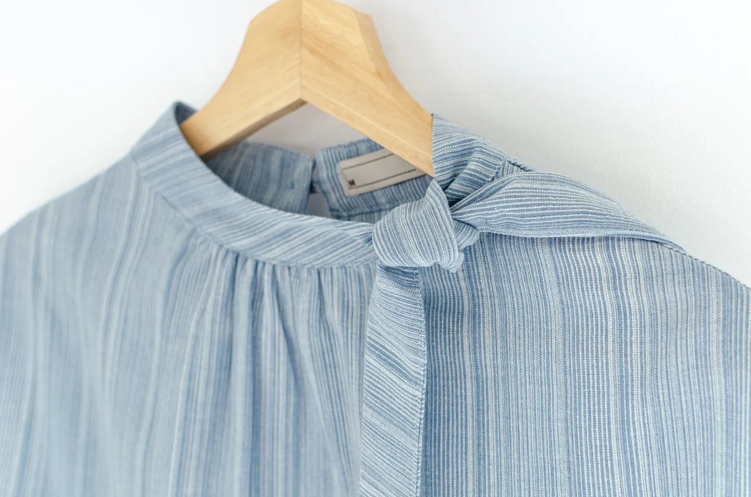 MT8000 Side Bow Sleeveless Cotton Blouse – Blue - Image 6