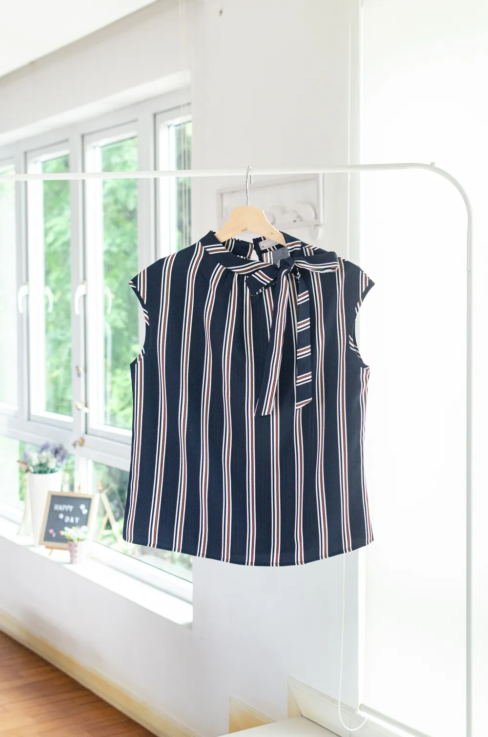 MT8000 Side Bow Sleeveless Stripe Blouse – Dark Navy - Image 4