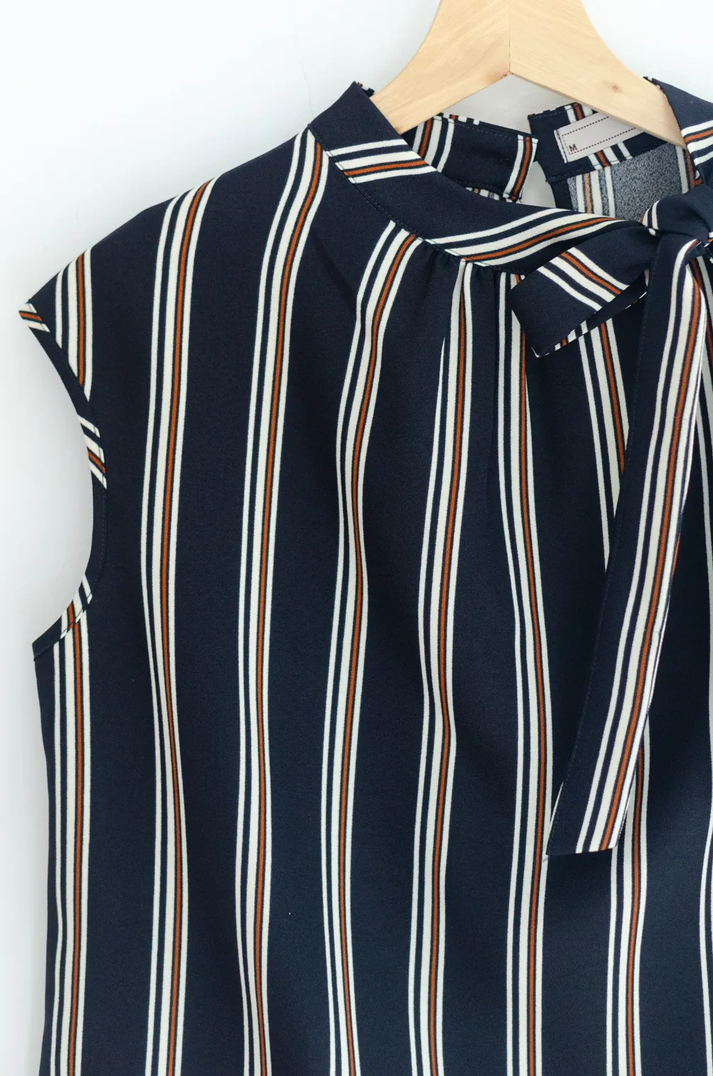 MT8000 Side Bow Sleeveless Stripe Blouse – Dark Navy - Image 5