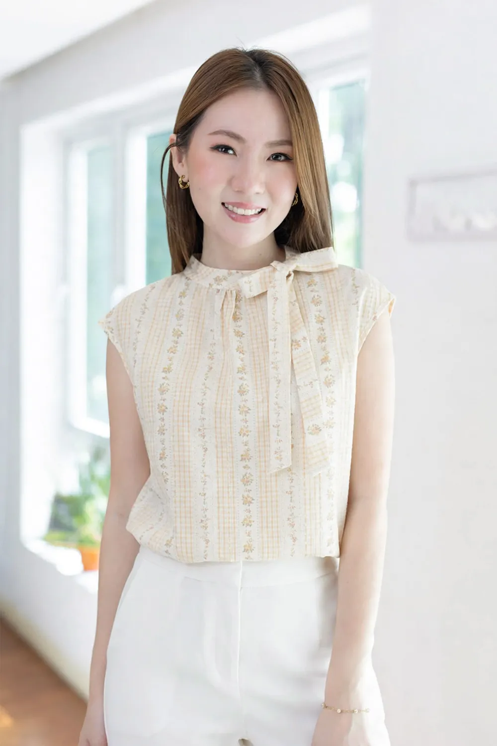 MT8000 Side Bow Sleeveless Floral Stripe Blouse – Yellow