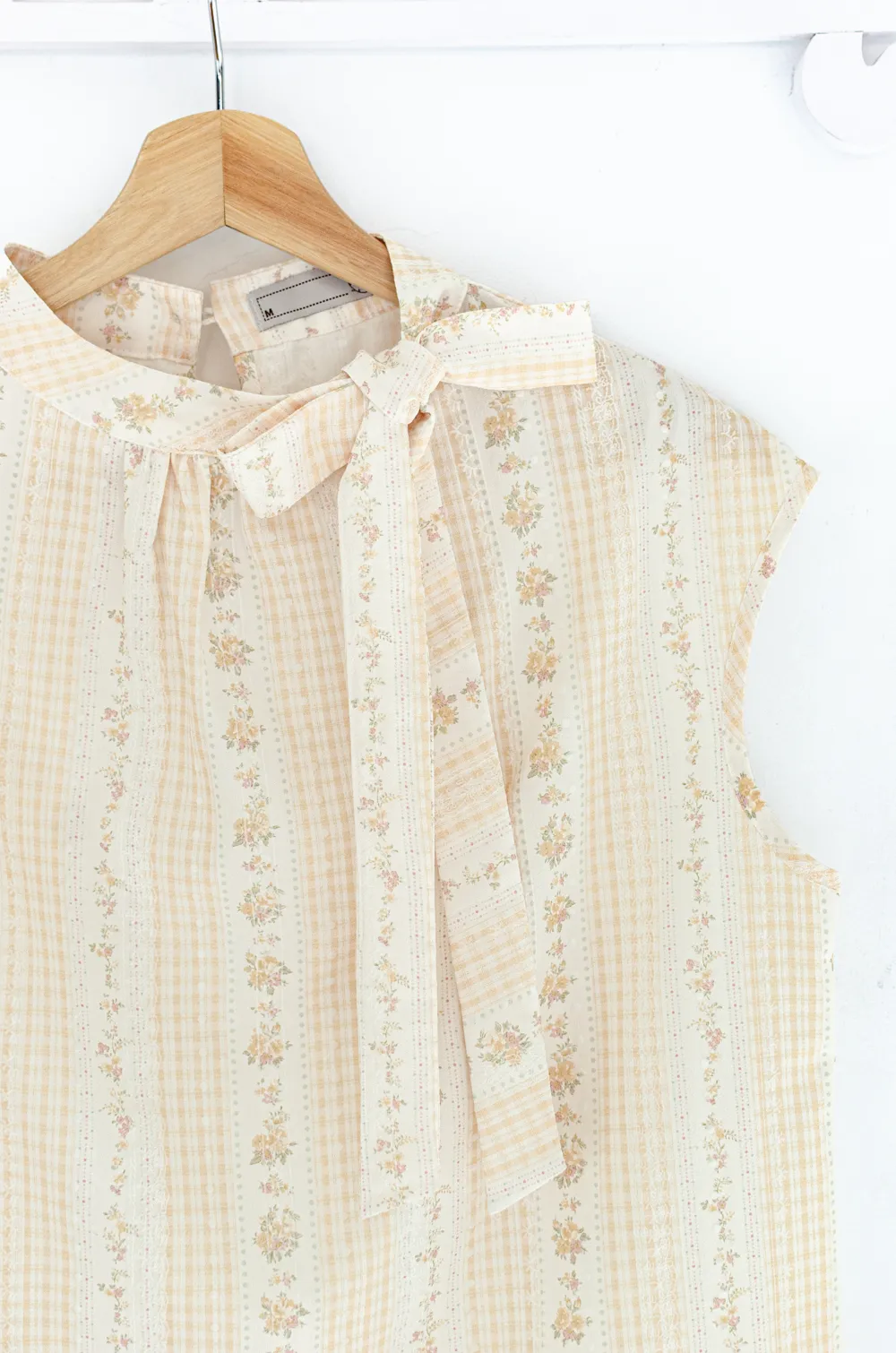 MT8000 Side Bow Sleeveless Floral Stripe Blouse – Yellow - Image 4