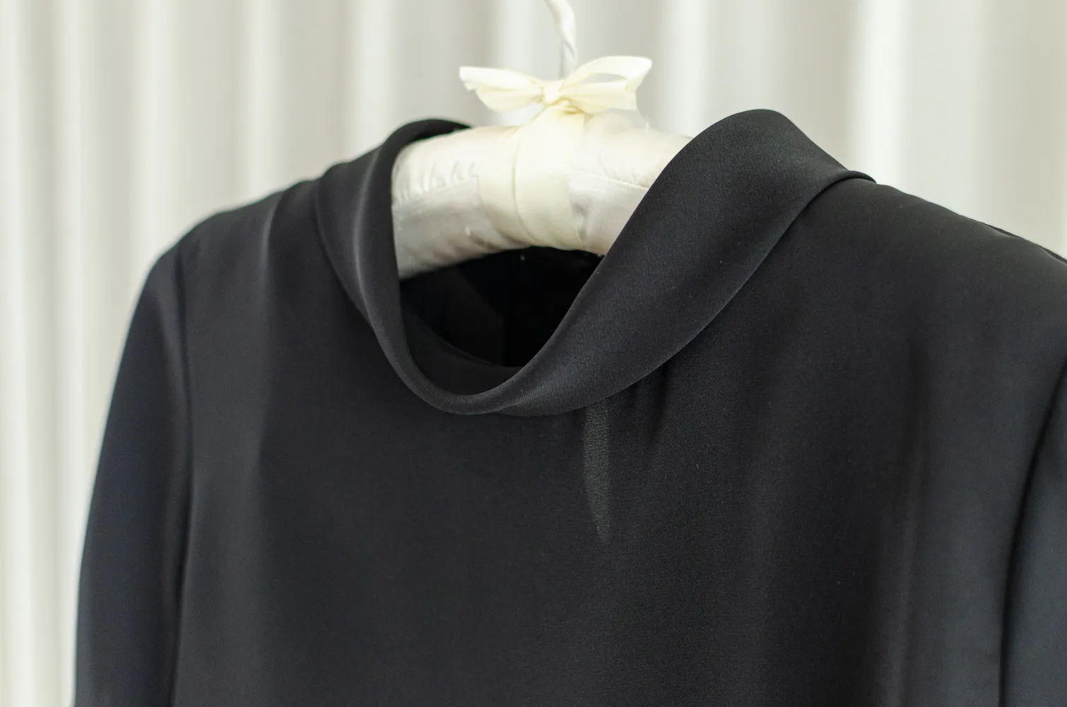 NT2530 Sophie Folded Collar Blouse – Black - Image 4