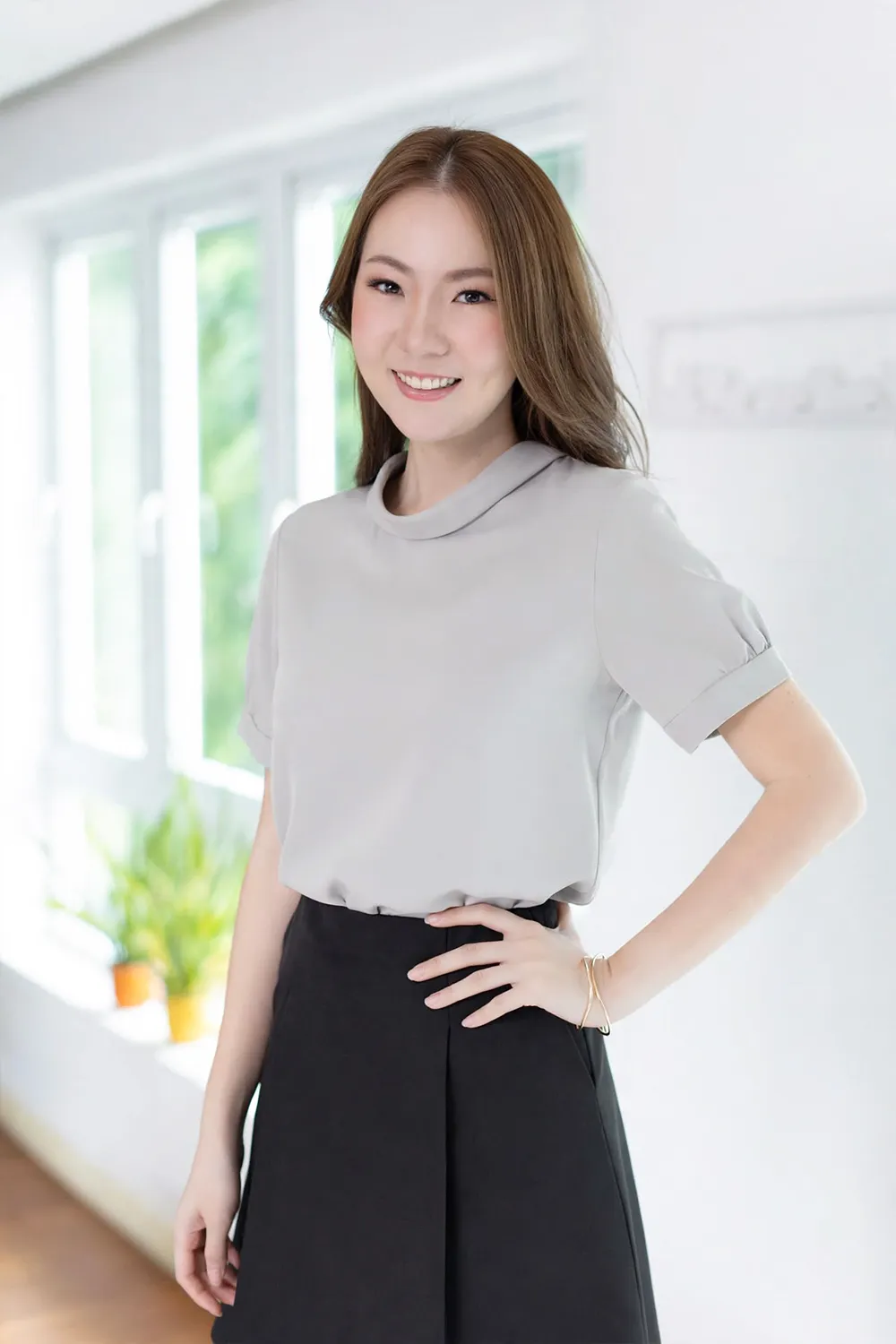 NT2530 Sophie Folded Collar Blouse – Grey