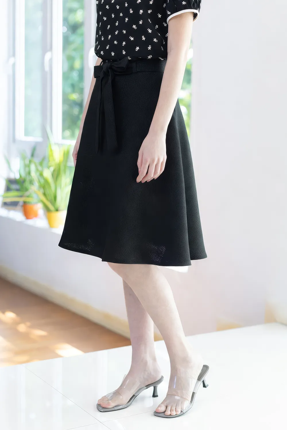 Alternative view of PK02 Sylvia Circle Skirt – Tweed All Black