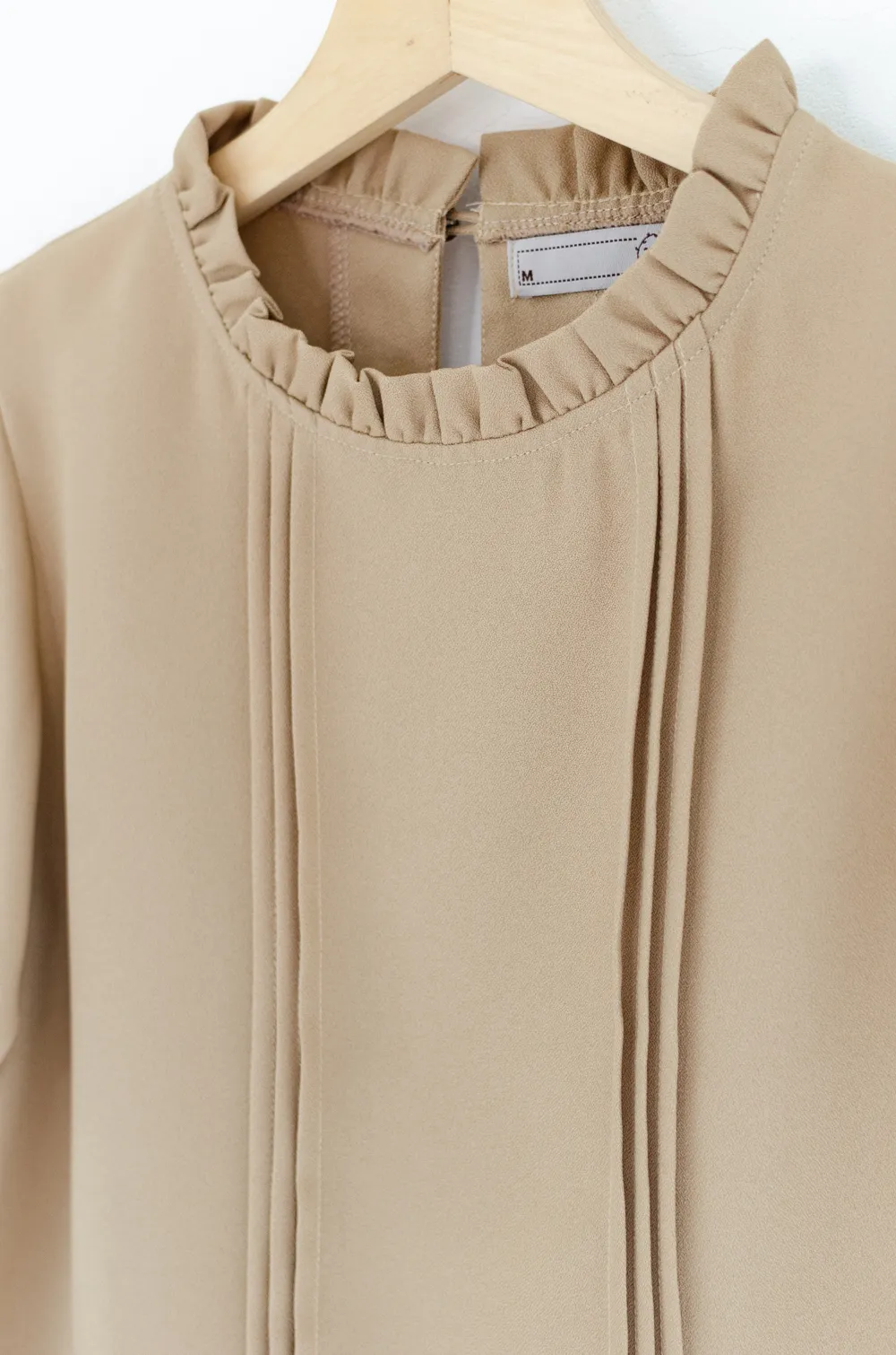 MT0404 Ruff Collar Balloon Sleeve Blouse – Latte Brown - Image 5