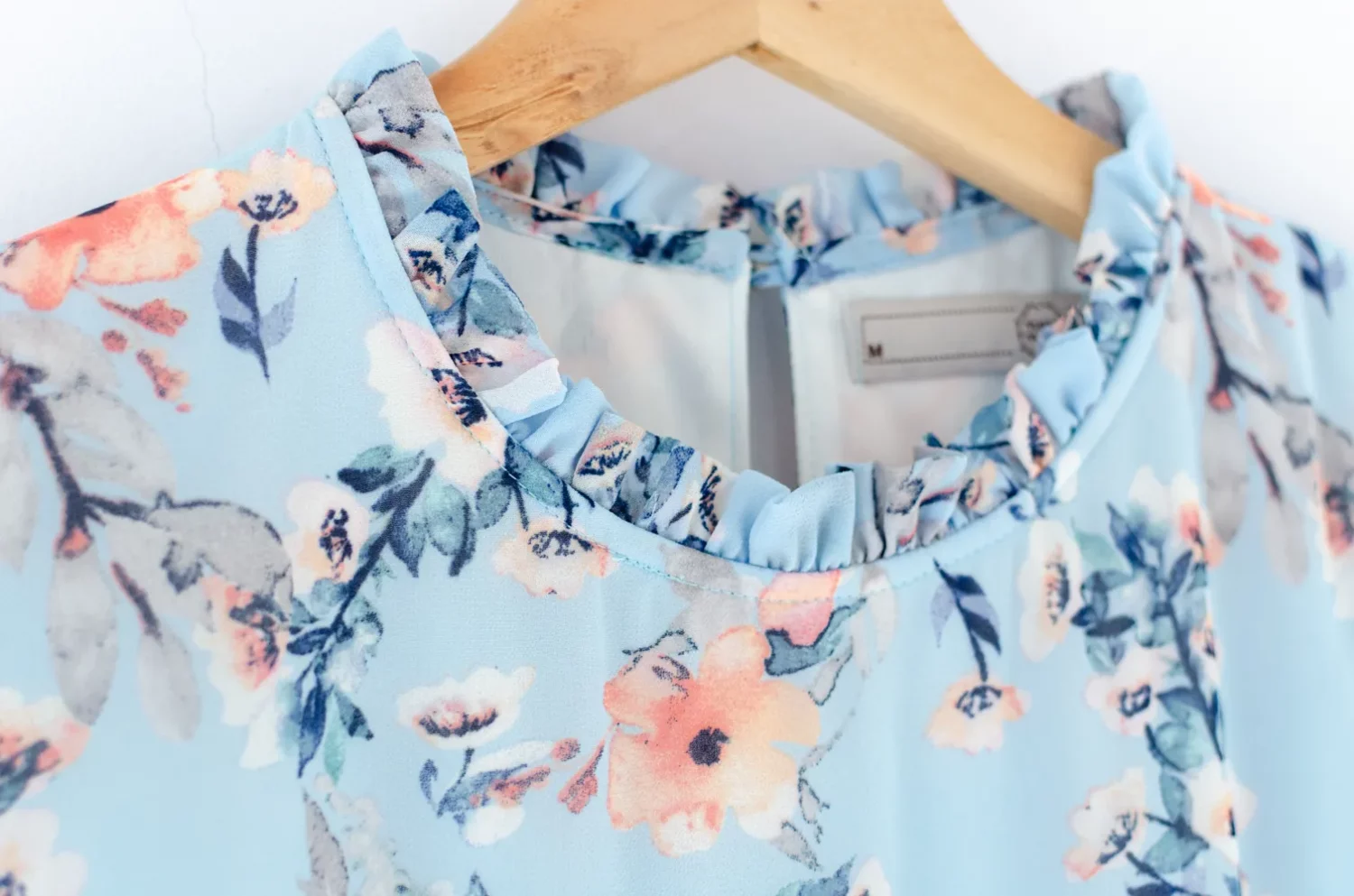 MT2758 Ruff Collar Cap Sleeve Blossom Blouse – Light Blue - Image 4