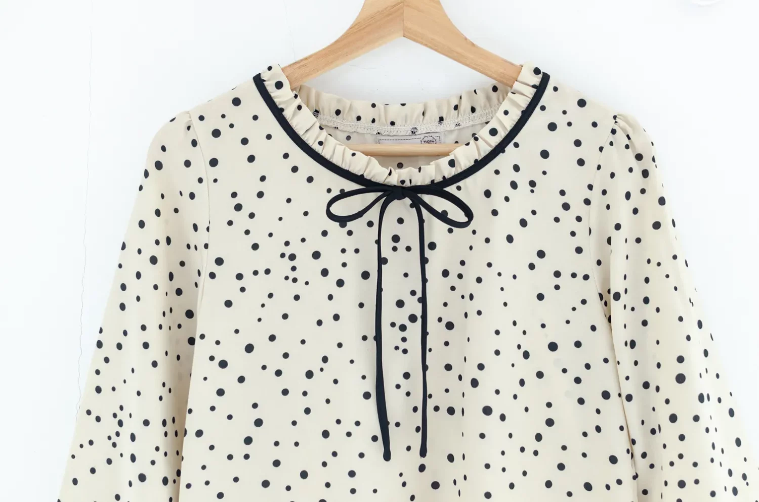 MT4834 Ruff Collar Dot Blouse – Soy Milk - Image 3