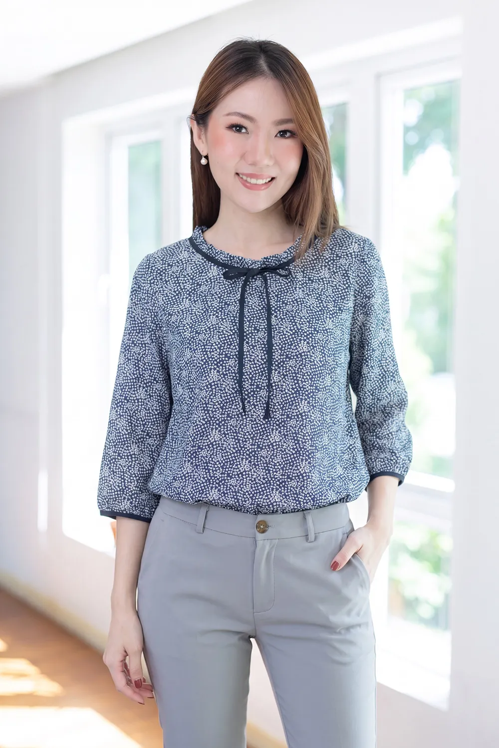 MT4834 Ruff Collar Square Print Blouse – Dark Navy