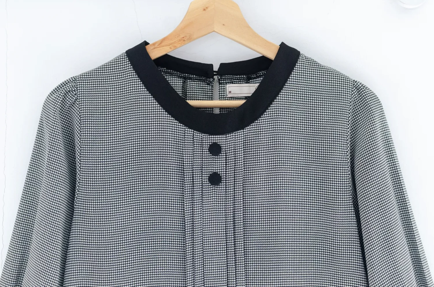 MT5842 Shinori Front Tuck Blouse – Black - Image 3