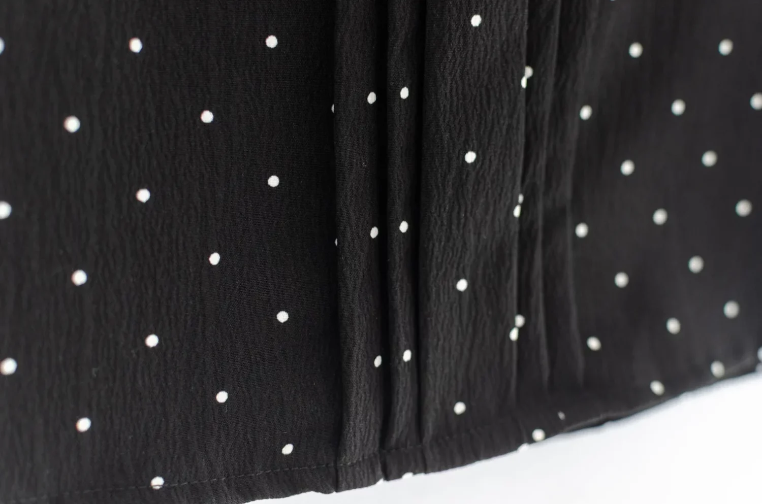 MT5842 Polka Dot Front Tuck Crinkled Blouse – Black - Image 7