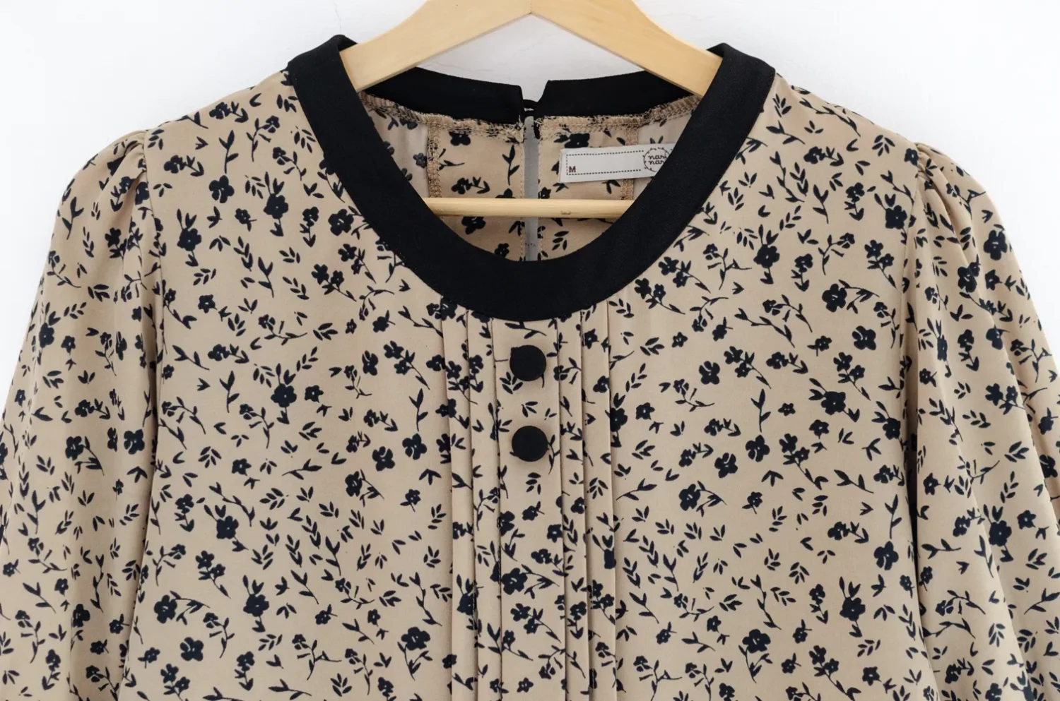 MT5842 Flower Front Tuck Blouse – Latte - Image 3