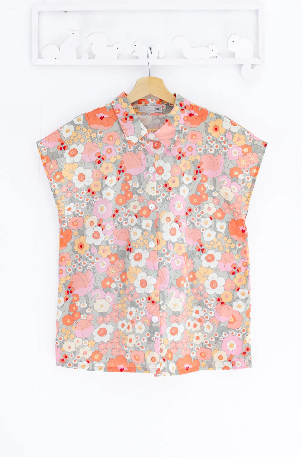 Alternative view of NT2232 Floral Easy Shirt – Peony Pink