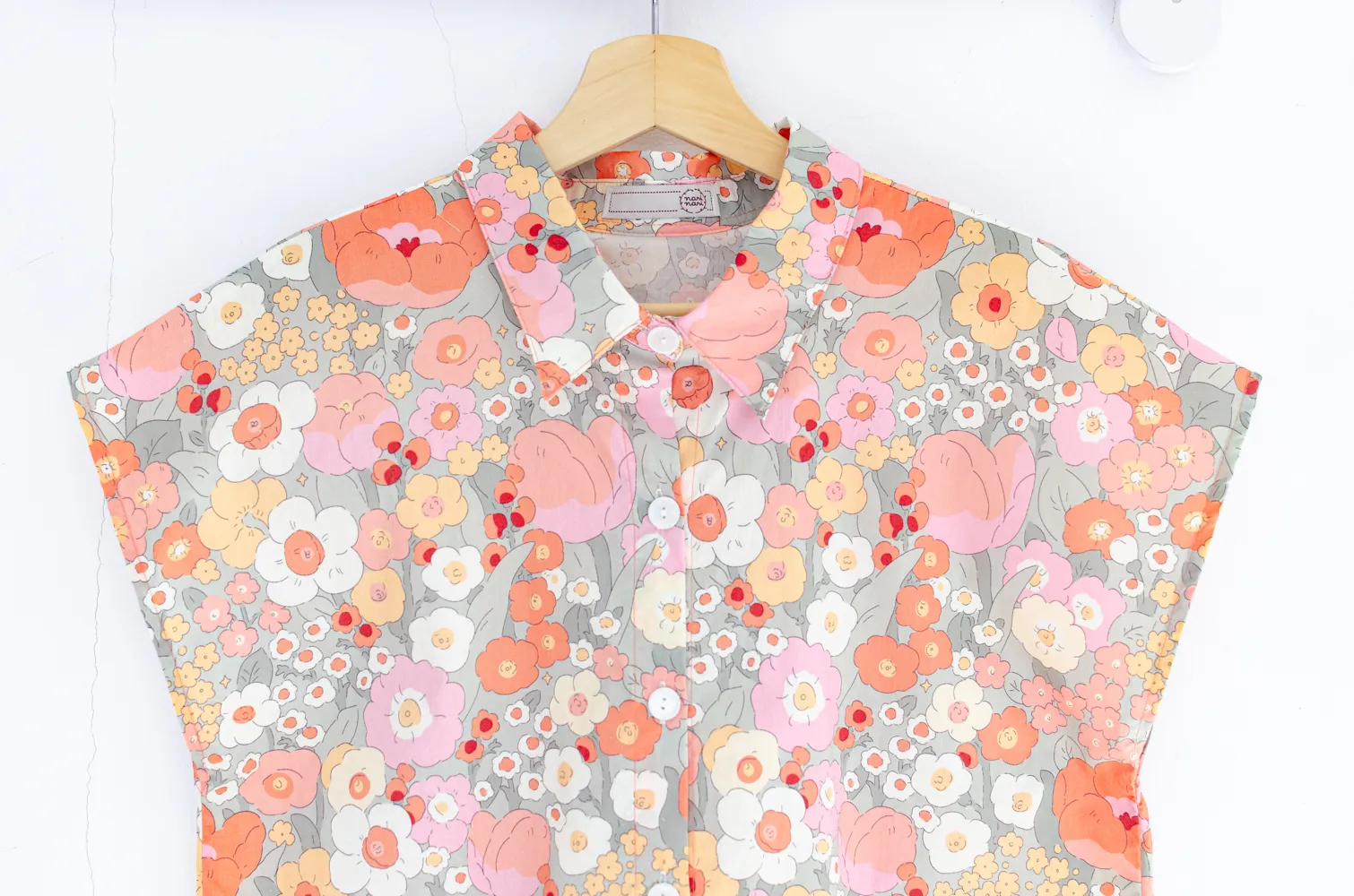 NT2232 Floral Easy Shirt – Peony Pink - Image 3